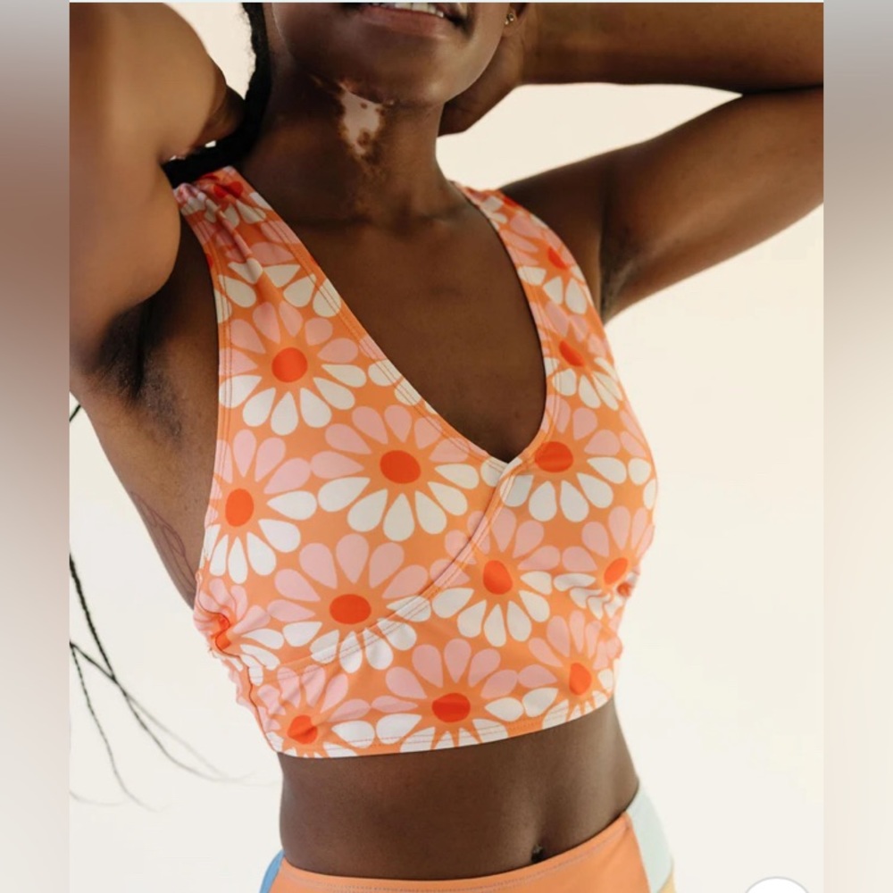 Nani Swimwear Daisy Switch V Crop Bikini Top